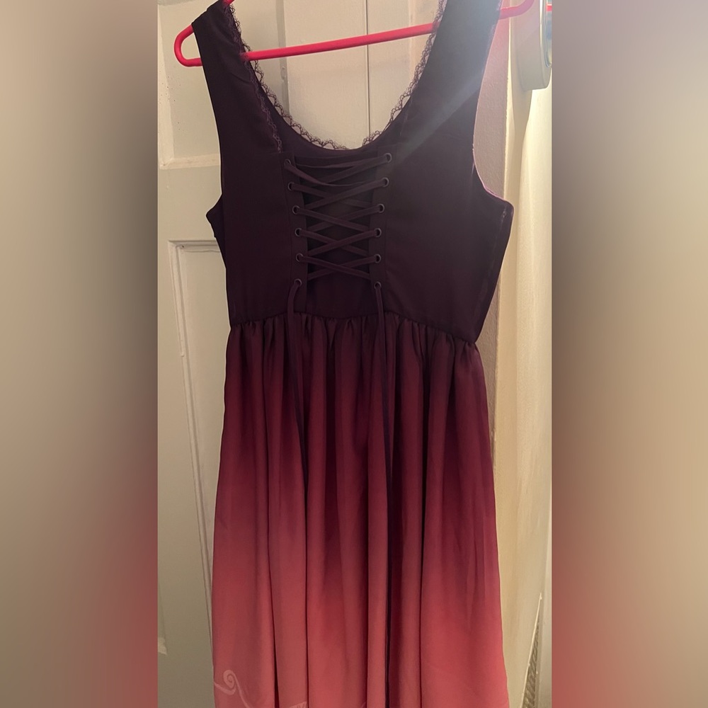 Tangled - Rapunzel Destination Disney Her Universe Dress - Small - Picture 2 of 3